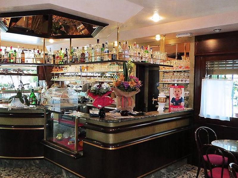 382434E2A8A4BD99639C5D914240A984