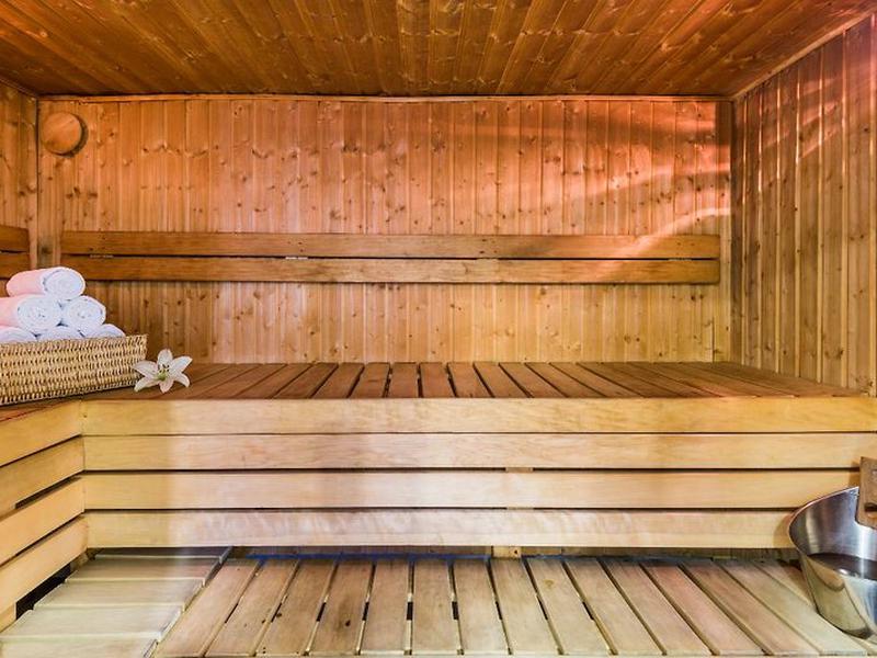 99534F7BA61BBAC434C4390407F8D8E2