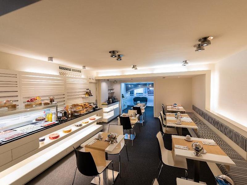 61E63C4265F38BAFBD5F00B27337C87D