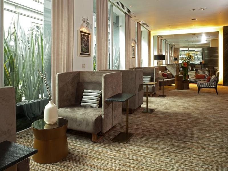 528FC828900E910AFA15AE639E74E36C