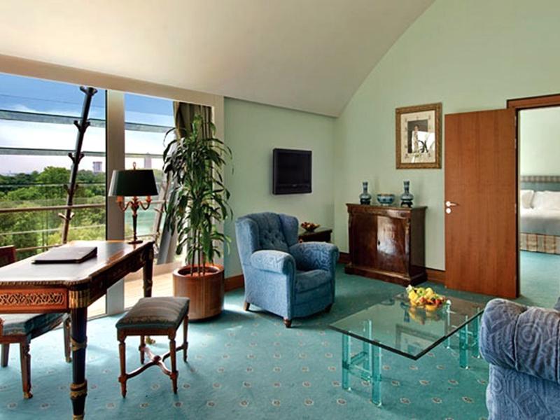 A4AA7856D56802D3565FCE434056D4B7