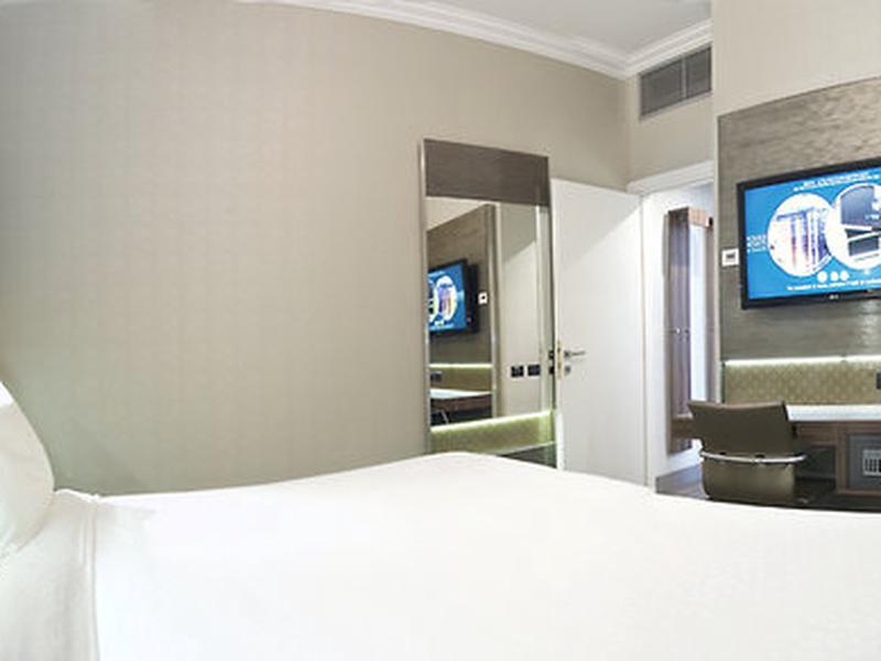 14DFA66113DE2FC298D3ECA8BDFE17E1