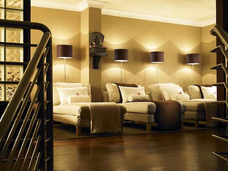 8CF2D6CC85D258A36BEDA9BFDD576B9E