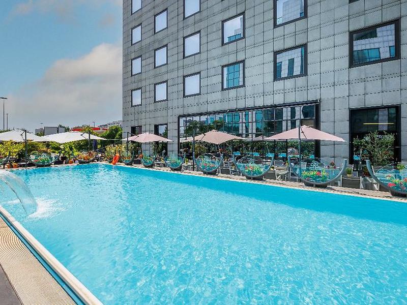 DCF73417C495959FA182D9067B322367