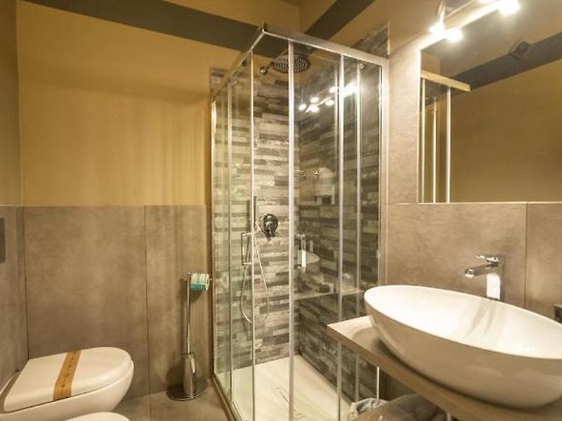 2A571C6341756E3A238BE9C90F813217