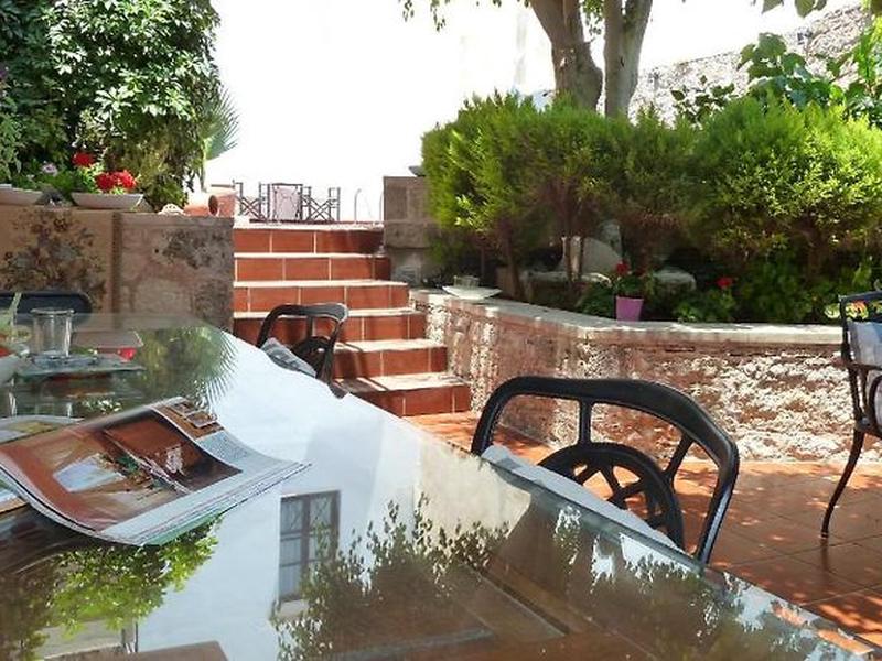 3BA8298022800E0878F9D58C4589B808