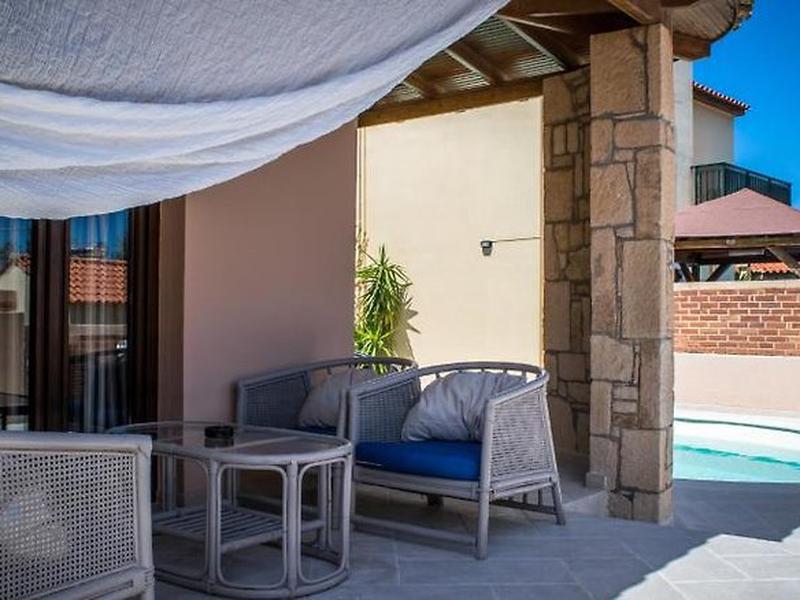 5860E06AE999C18EF1FA32911A532B2B