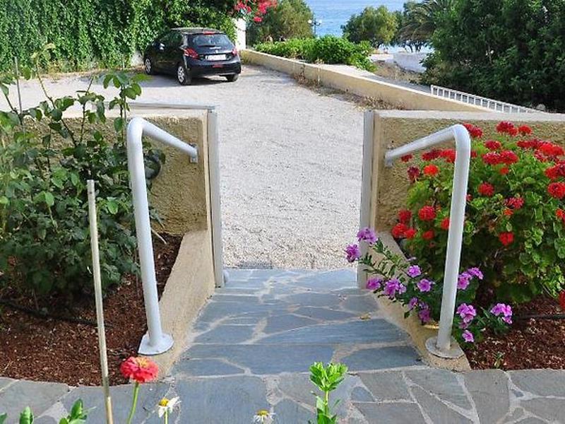 2D0B059F4FAA4CDA5D0FAA2E390F919B