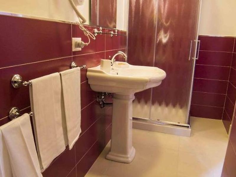 05AFB2D1DB00CA74A4E0DB20FD840AEC