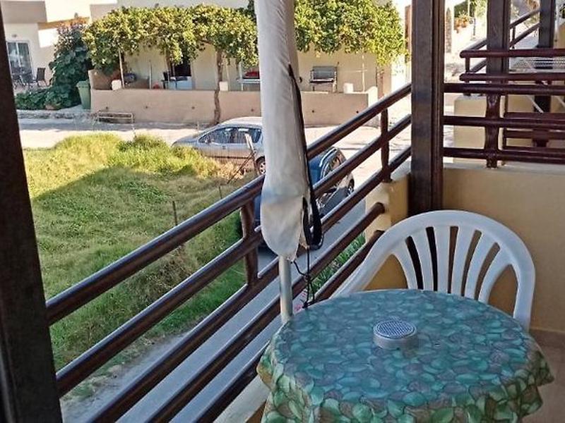 D2D37CAE30E8DF3627D7FAC07B2E1182