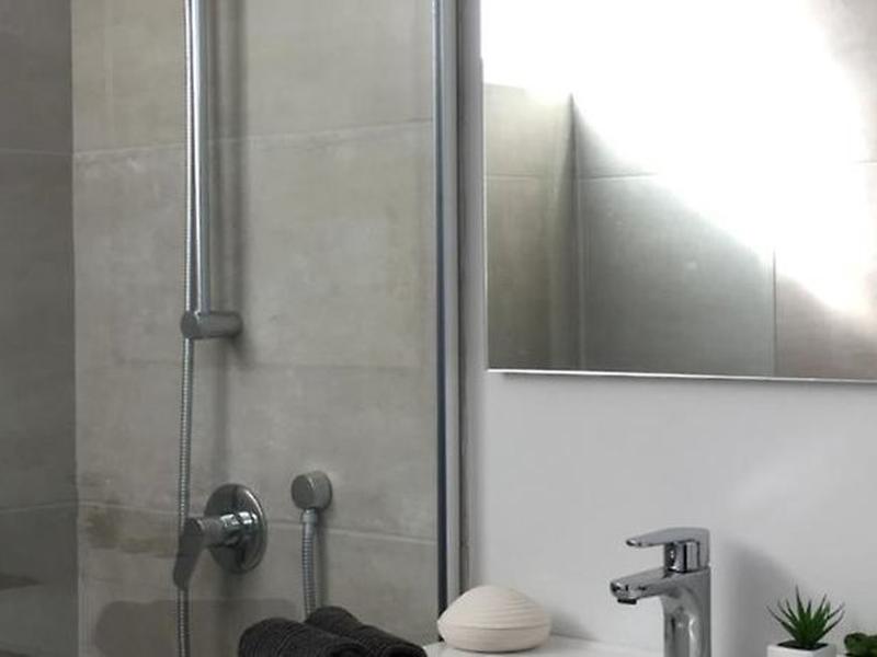 DFE0FEFF3B56409505E5403A1F6981CA