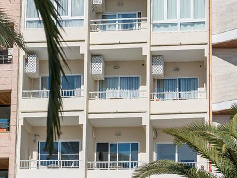 5351A271DD4DBD88D6B1663F66AEF728