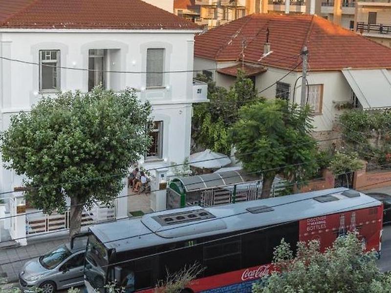 D392A2EE75FE9DBBB56257081EC5C2E4