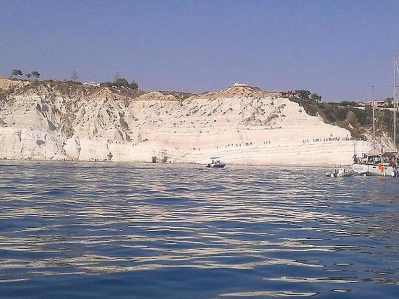 4507E4D3EC6DDC05012022BF4DD95F1E