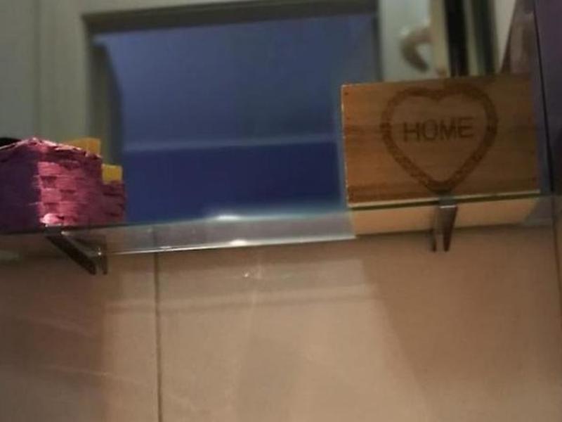 F698D8584E2C678618261B7A3487869D