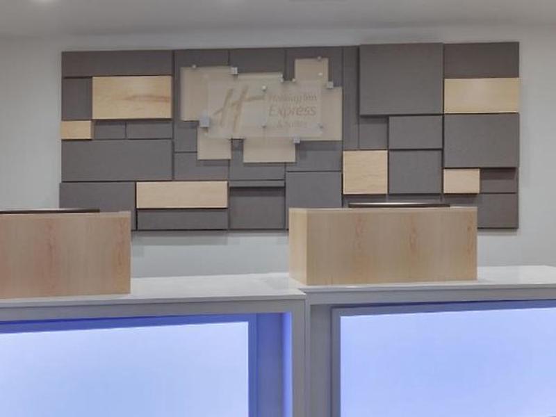 81C93E7D7294B5E3BA0FAF3F0CD6B9FB