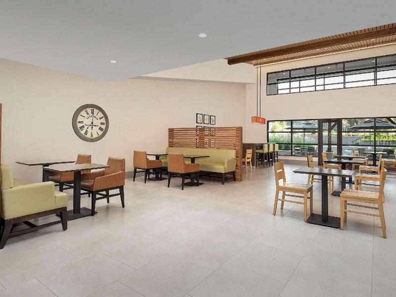 71B22203E7D545AA49D2BEA0682806E5