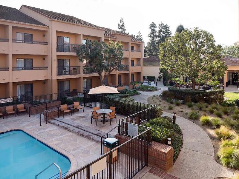 B2B44586A10F94CC2E72E484D84515F4