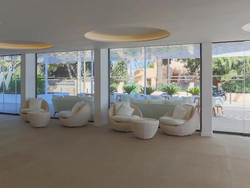 AFDE52D24D3C96AAB51A902C68B173E6