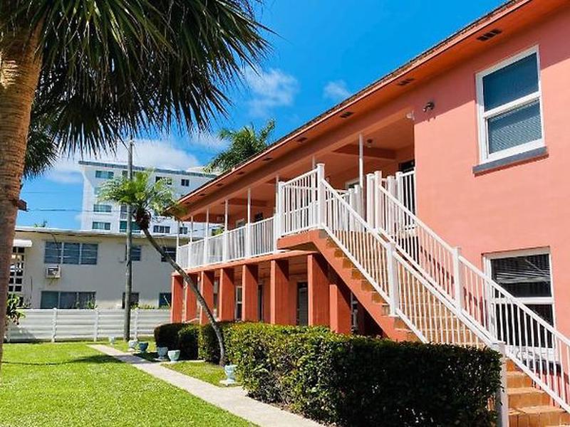 24EE8E0DFE901A8B0B3724234B72E542