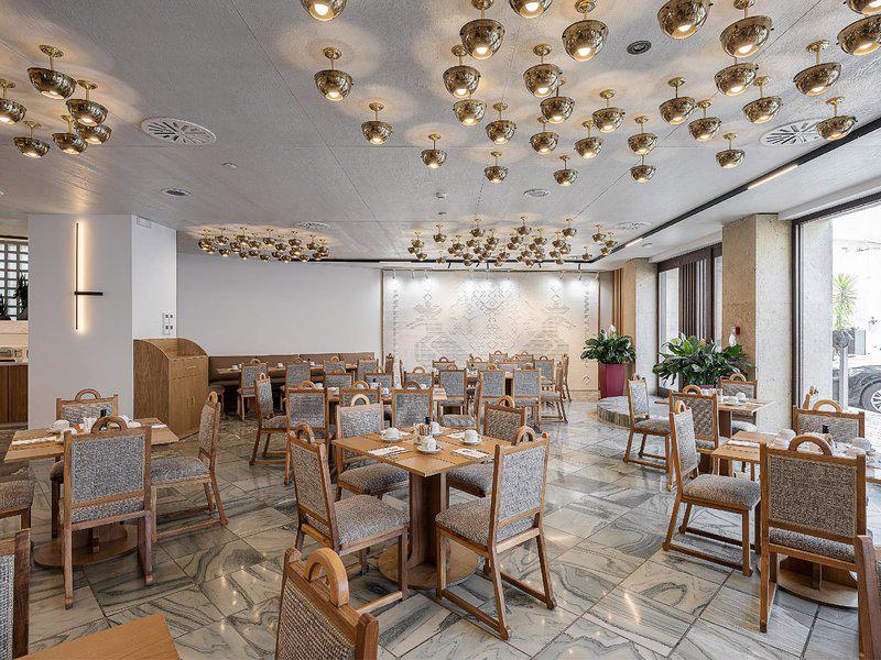 47A40CF424CB0E5B5435AA93BD4728EC