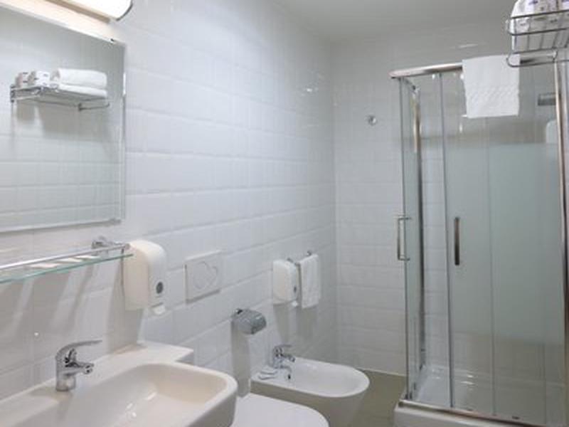 7ED8B1772D400F23C1717DC155223874