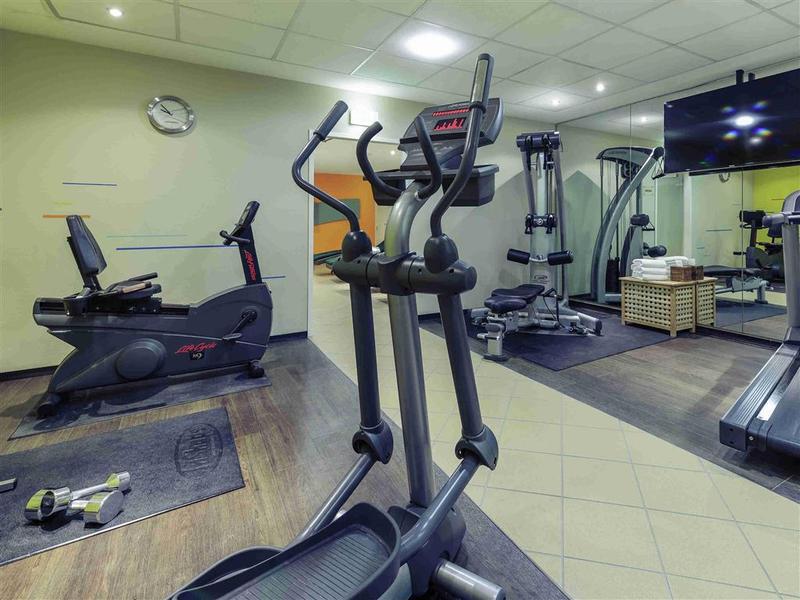 61AB8B3DDFB0E85349D903AE0D872A1B