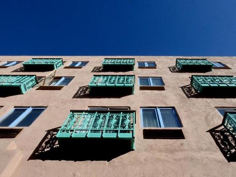 2321F4E0344C70F552310F85CCC1262E