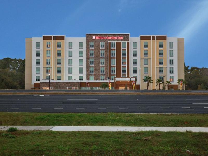 B41643052E192D8AB5D38A780759DE06