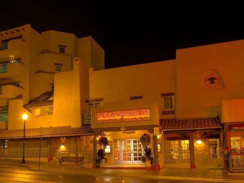 F182312003D8AE9E9047B134256C8EDF