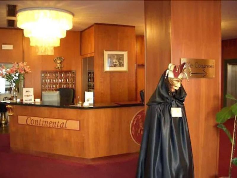 F4B10E9AAF2670FF0548BED95F359BFE