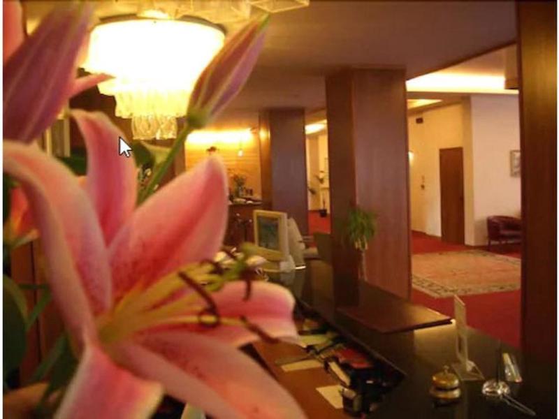 237907A8D436FAD1AAEAD4A5525D0E08