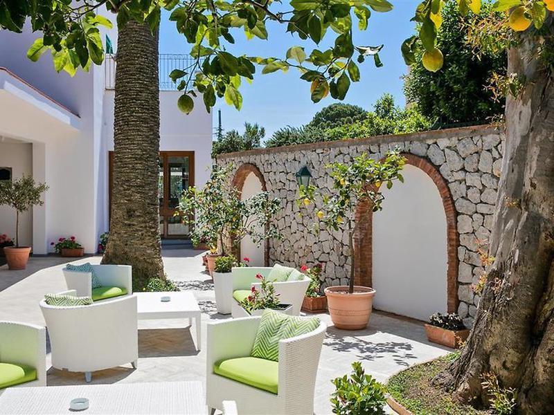 BD03CEB599195D5162D8DD74071A1F97