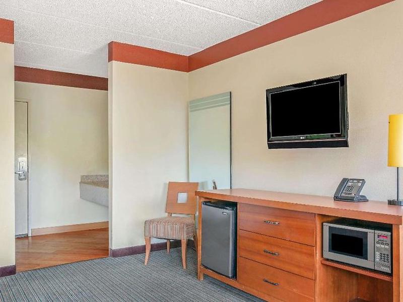 EEDAE646EF3E570D9C32916E99B6A763