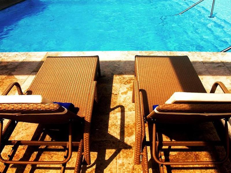 40A1D575968DD64A4BB0546F158E085C