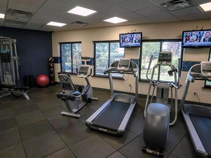 95EBDDFC40F28E44FF4F8AF37A3A16FB