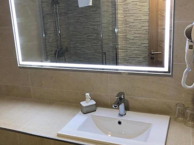 289AECF8E53CF8D6D3B639285053F8AA