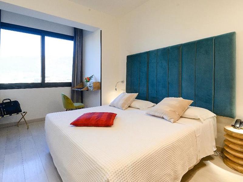 53B8F5B1F8503050FF5755FEFDFF1D98