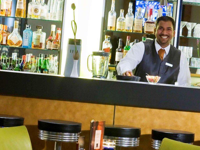 65215B46A90919DE3E7F9F91756A7AAD