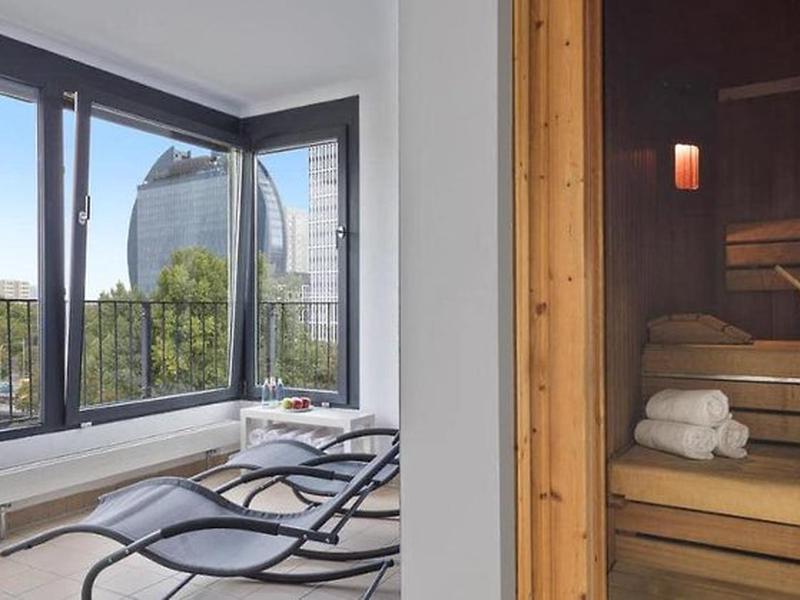 195465AD71840B58AB66ABDCE581C50F