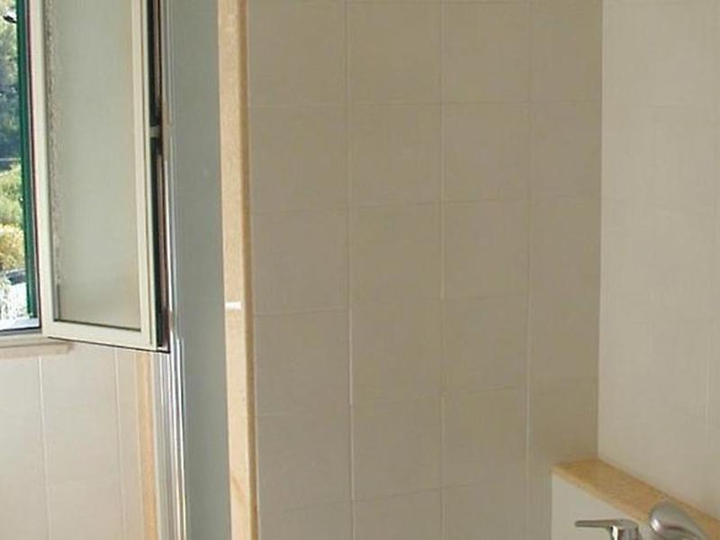 2CC7379E2E4FE9B2E28F247917DEE233