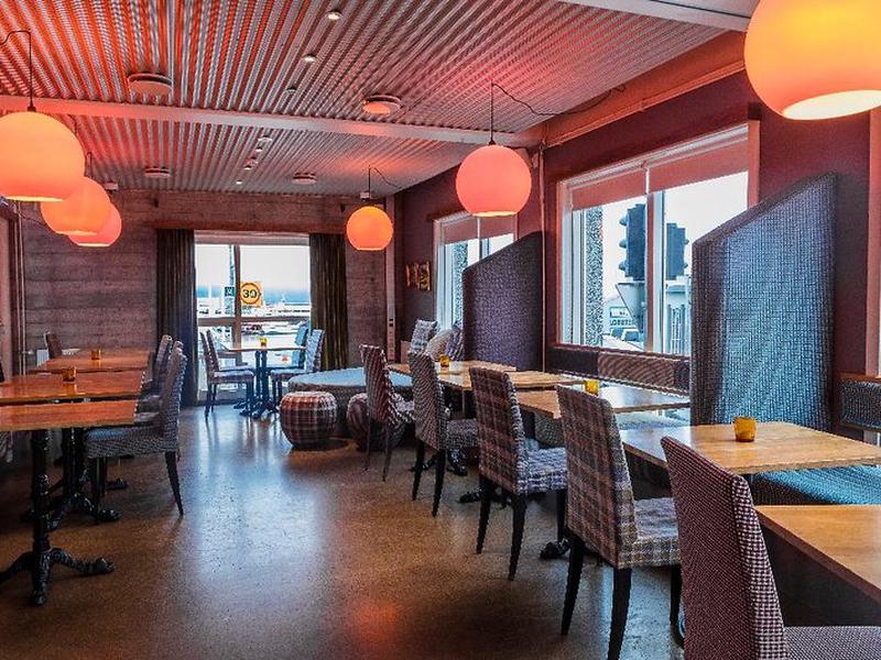 D642591DB992BE78327AFE748CC30639