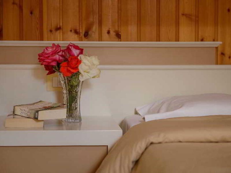 60EDD5ECAB6376397D39C42A9E332910