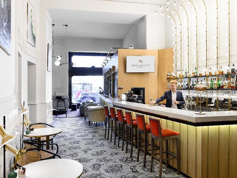 7542AEF68347A21518F64ADA23E6FFCE