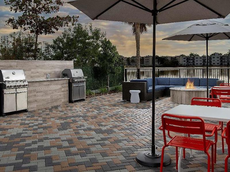 4426CA31501B857E5D0651FAD6AB4512