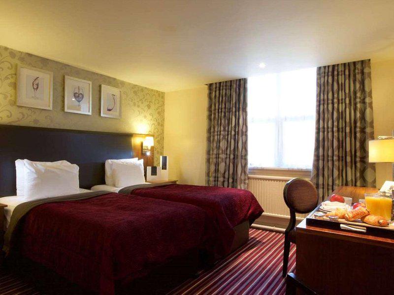 41454D57F65B83286838D459E50E33EB