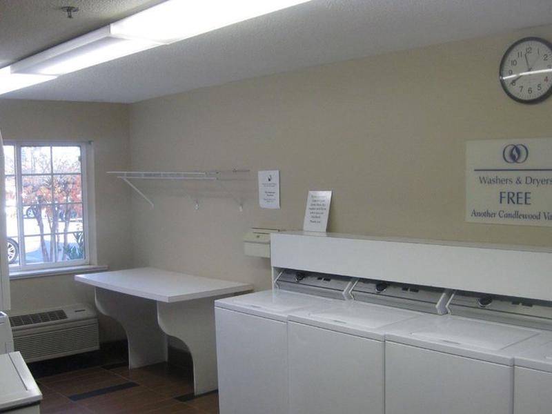 2B88902A83D88E4CDD27F6AC254957ED