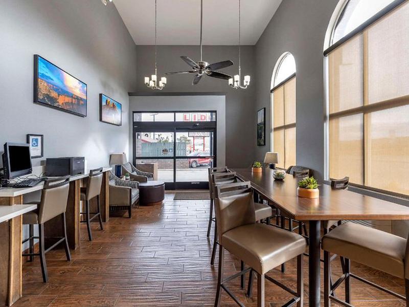 E3A5DF83902FD860E20A7AF6F476F756