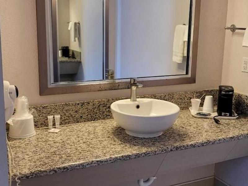 9F56ED13C3D7E342F8F57BA6FE9322A8