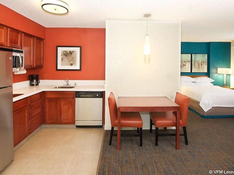 02CFC3007A6F5518E3A4AB94D03B8402